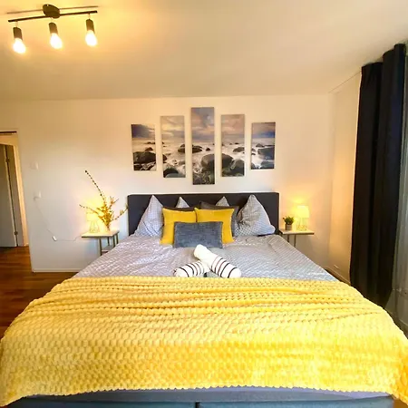 Views Am Schaffhauserplatz