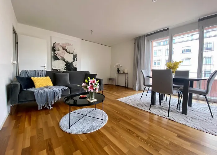 Views Am Schaffhauserplatz *