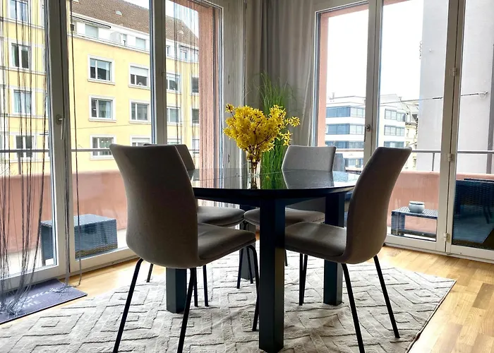 Views Am Schaffhauserplatz * Zurich